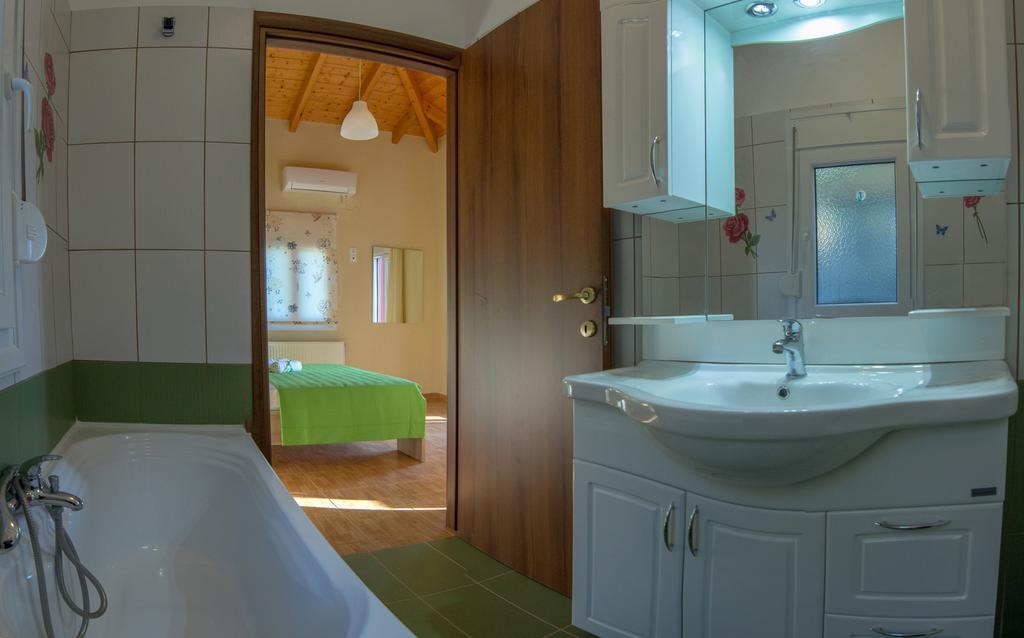 Villa Nikoleta Apolpaina Ngoại thất bức ảnh